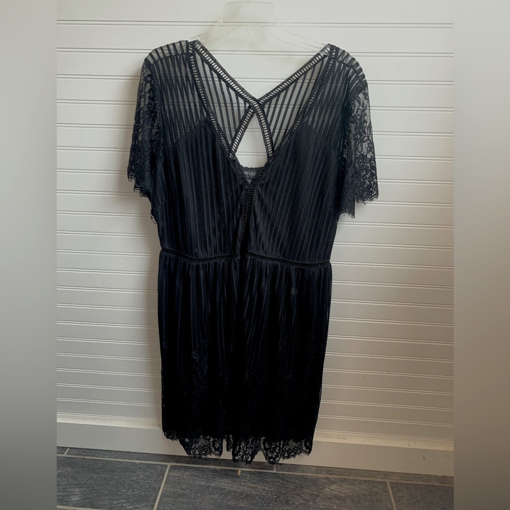 2X Black Lace Dress
